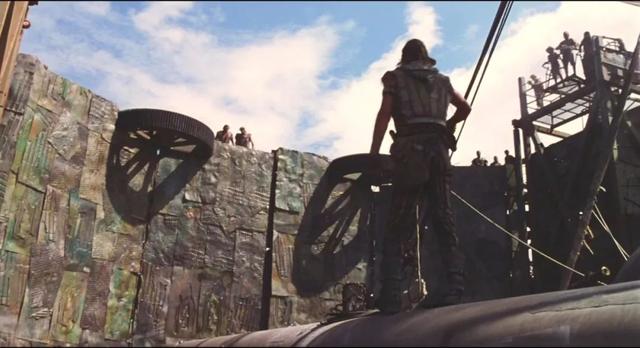 什么叫财大气粗？1995年，这个导演花了2亿美元，只打了一个水漂