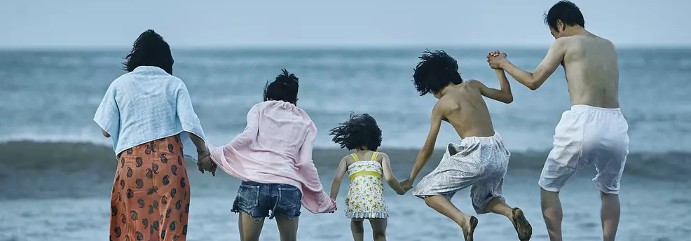 小偷家族 | 戛纳电影节最佳影片，居然是教人做饭，看完感动哭