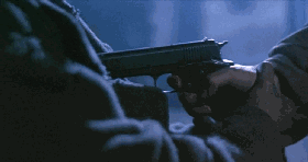 悲情！1990年，吴宇森砸重金拍了这部枪战片，上映17天后惨遭下架